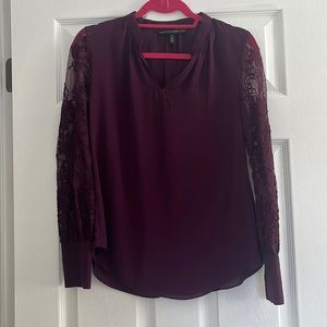 Never Worn White House Black Market Purple Lace Sleeve Arm Blouse size 0